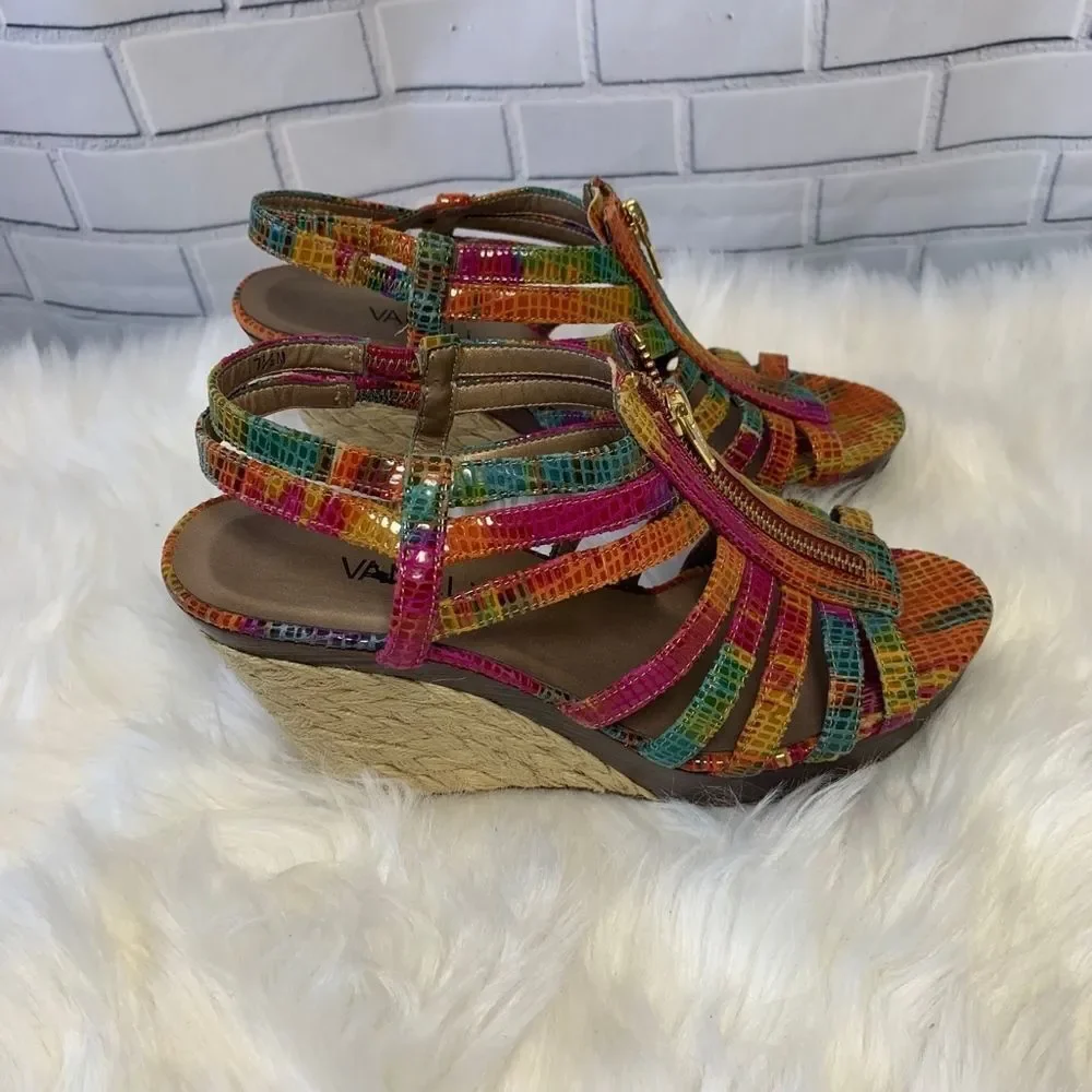 Vaneli‎ Strappy Rainbow Reptile Sandals Size 7.5